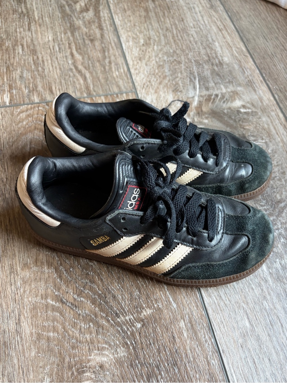 Adidas samba Indoor soccer shoes Kids US 2